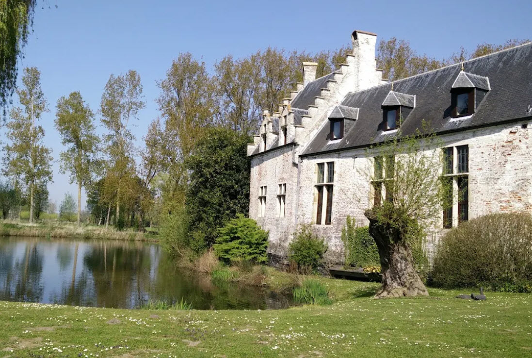 Kasteeldomein Het Lintkasteel, Belgium